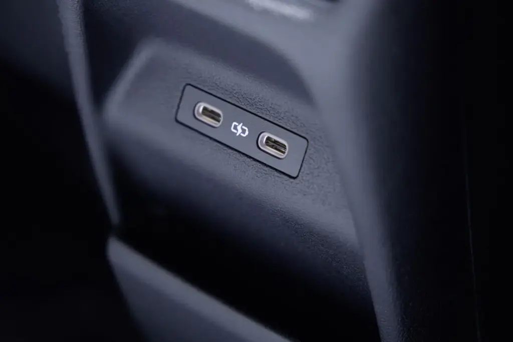 VOLKSWAGEN ID.POLO 64 Motor16