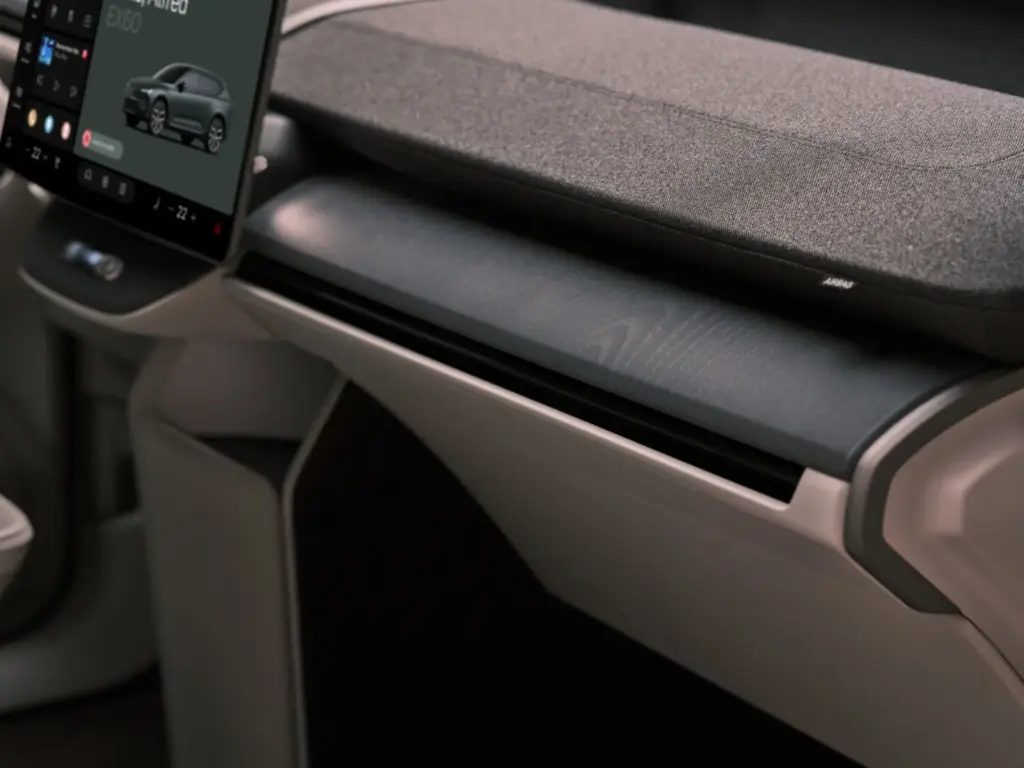 VOLVO EX60 5 Motor16