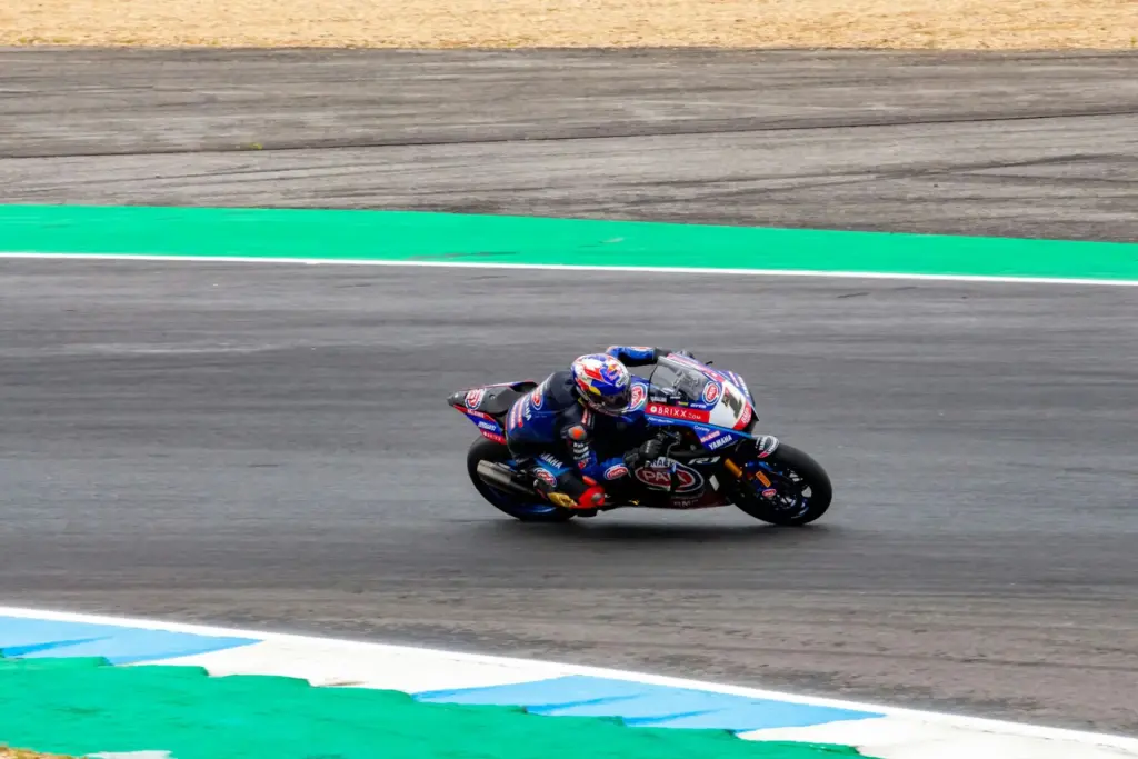 Chollo en MotorLand: entra gratis al Mundial de Superbike si compras tu entrada de MotoGP antes del 29 de mayo 1 Motor16 BMW M 1000 RR 2026