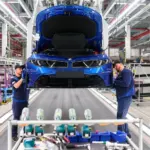 Los 8.000 recortes de empleo de BMW ponen en riesgo la cadena de suministro de furgonetas de Volkswagen y Mercedes-Benz