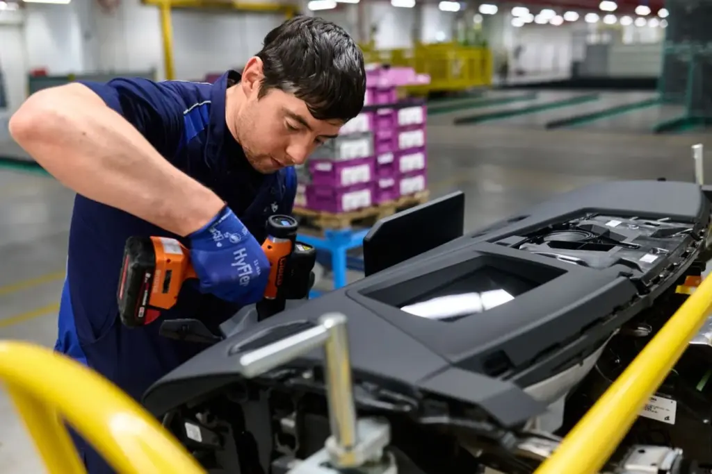 fabrica bmw i3 neue klasse 2026 2027 34 Motor16