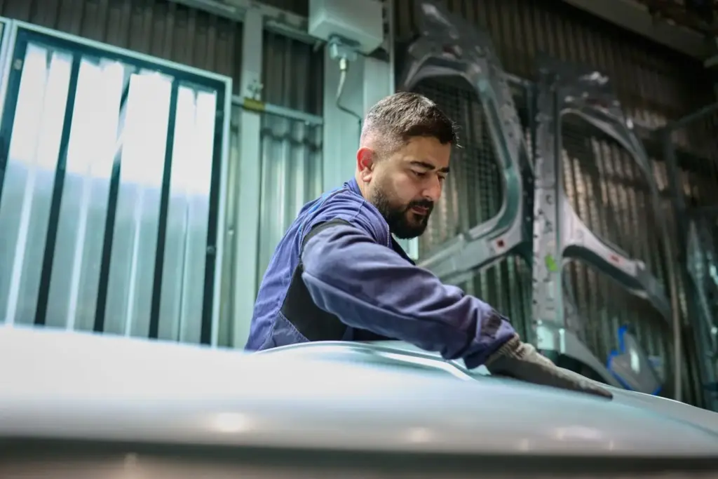 fabrica bmw i3 neue klasse 2026 2027 54 Motor16