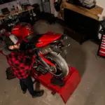 Los fallos que suspenden la ITV de tu moto segun ANESDOR