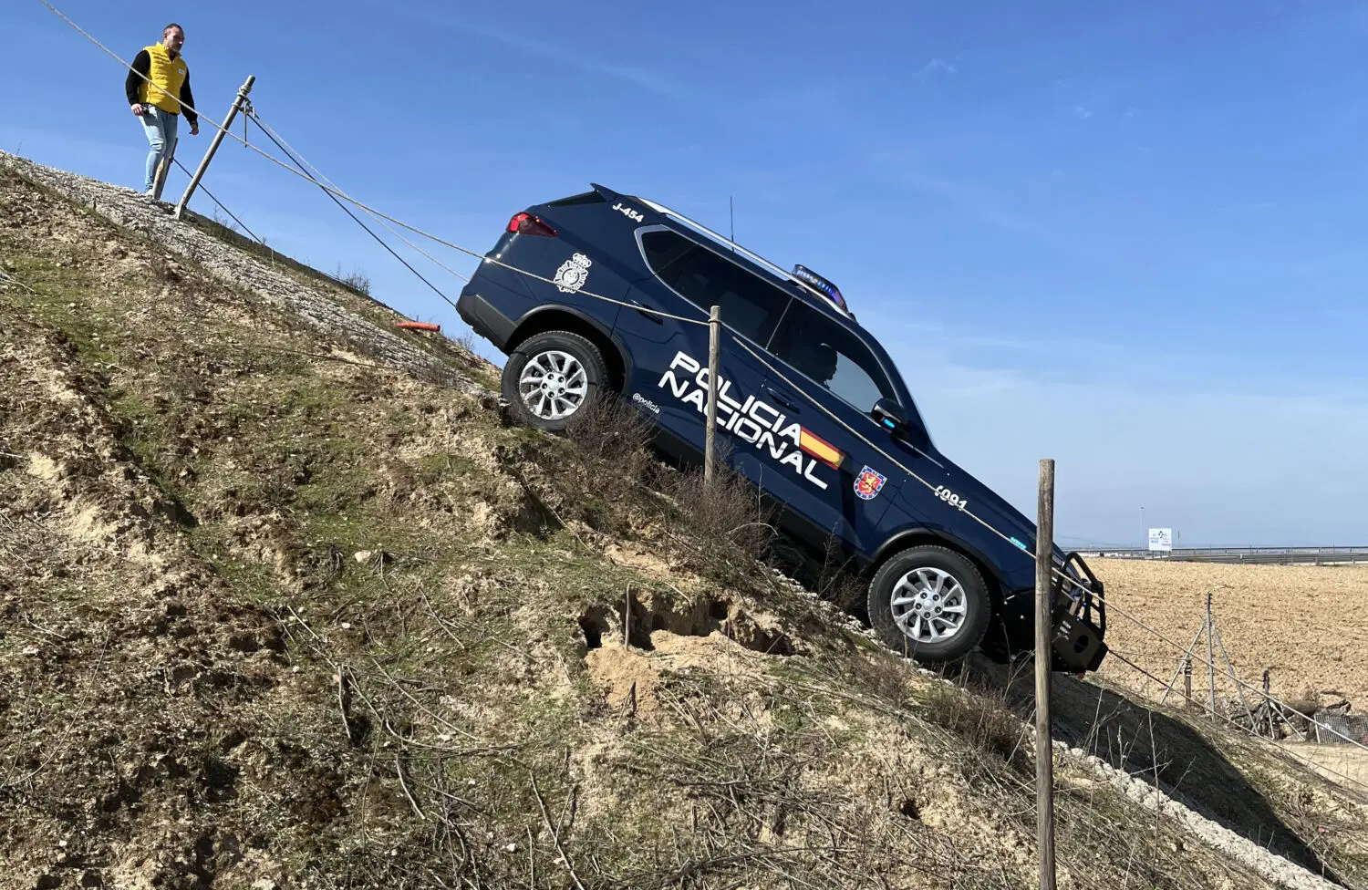 Las 27 unidades de KGM Rexton para la Policía Nacional vienen con curso de conducción del RACC