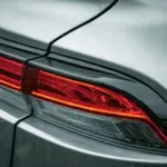 Luz de freno de emergencia: la nueva norma de la UE a partir de julio de 2026