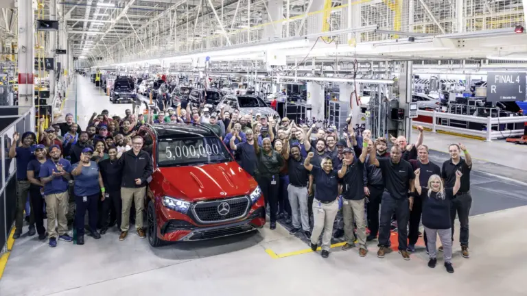 IndustriALL suspende su cooperación con Mercedes-Benz por violación de derechos laborales en EE.UU.