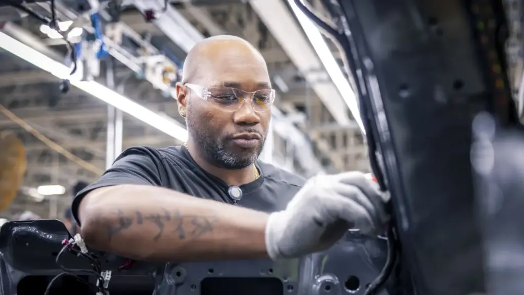 Mercedes-Benz alcanza los cinco millones de SUV producidos en EE. UU.