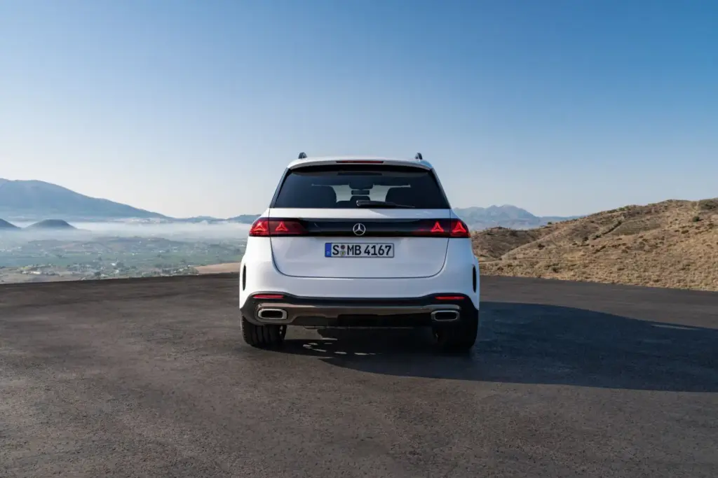 El Mercedes GLE se reinventa con nuevo aspecto, más potencia e IA integrada