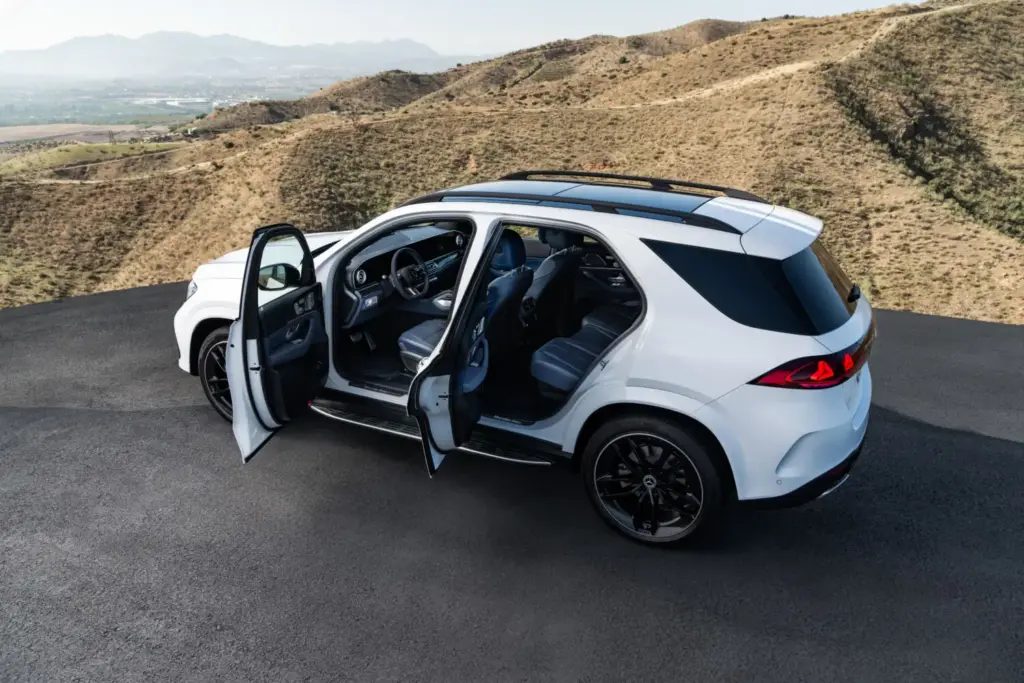 El Mercedes GLE se reinventa con nuevo aspecto, más potencia e IA integrada