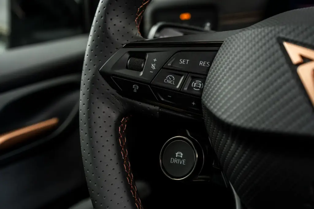 Primera prueba del Cupra Born: Mejoras sutiles que marcan la diferencia