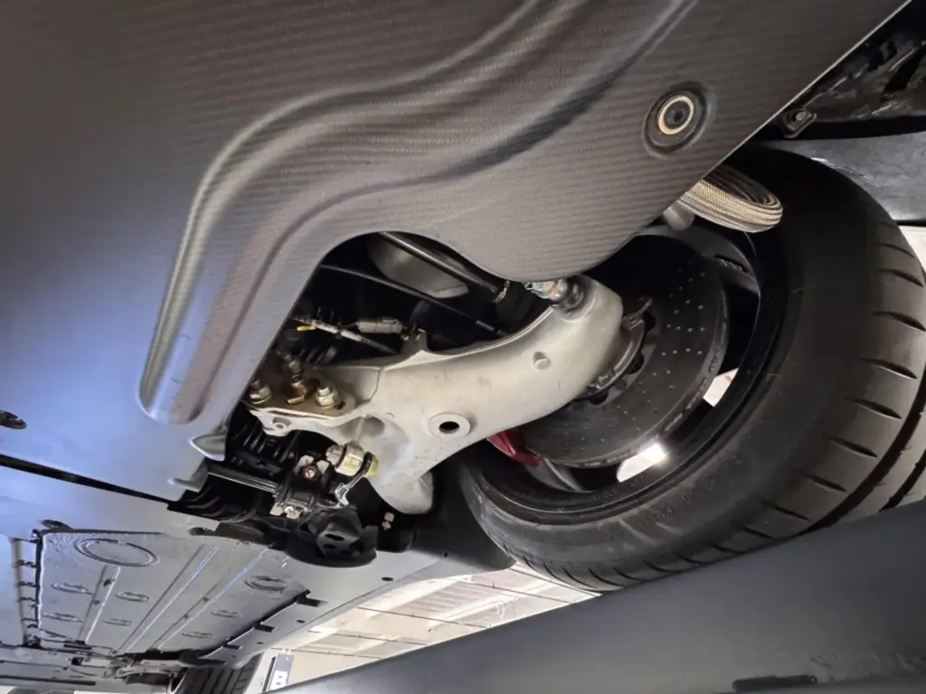 porsche 911 turbo 964 singer classic turbo restomod subasta venta precio 13 Motor16