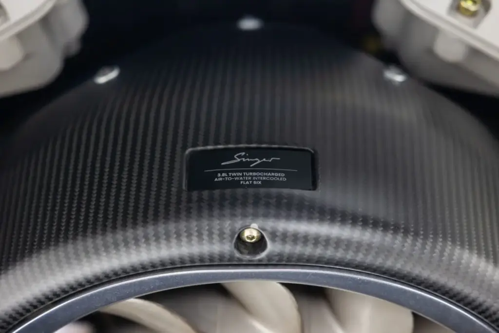 porsche 911 turbo 964 singer classic turbo restomod subasta venta precio 17 Motor16