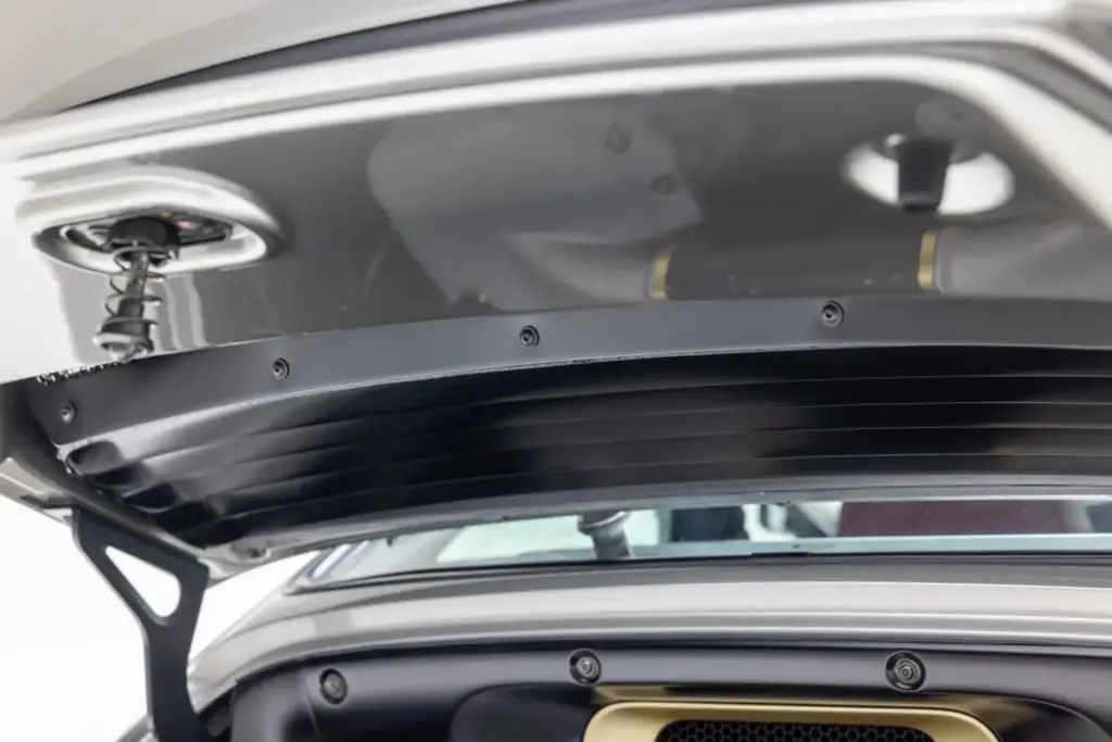 porsche 911 turbo 964 singer classic turbo restomod subasta venta precio 19 Motor16