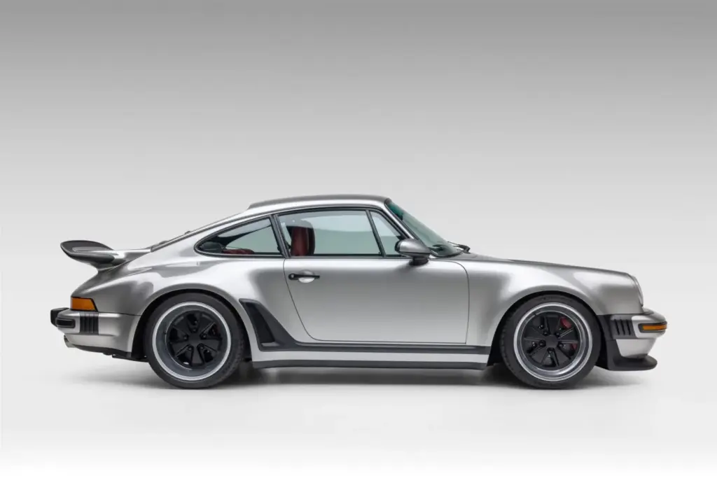 porsche 911 turbo 964 singer classic turbo restomod subasta venta precio 3 Motor16