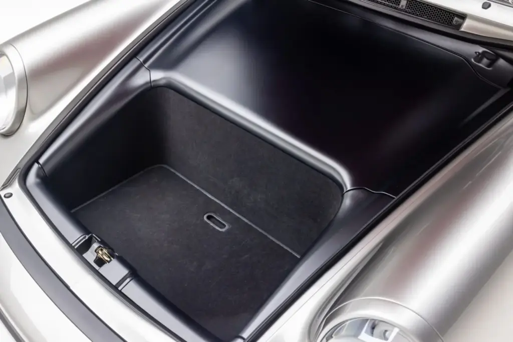 porsche 911 turbo 964 singer classic turbo restomod subasta venta precio 41 Motor16