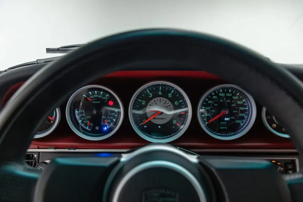 porsche 911 turbo 964 singer classic turbo restomod subasta venta precio 75 Motor16