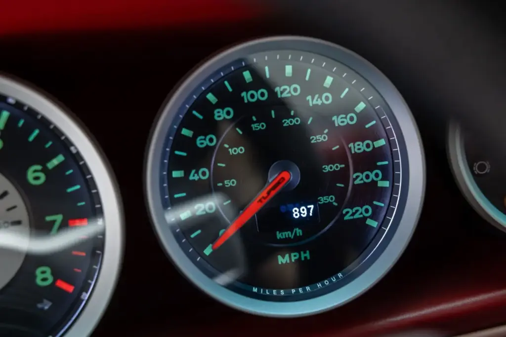 porsche 911 turbo 964 singer classic turbo restomod subasta venta precio 76 Motor16