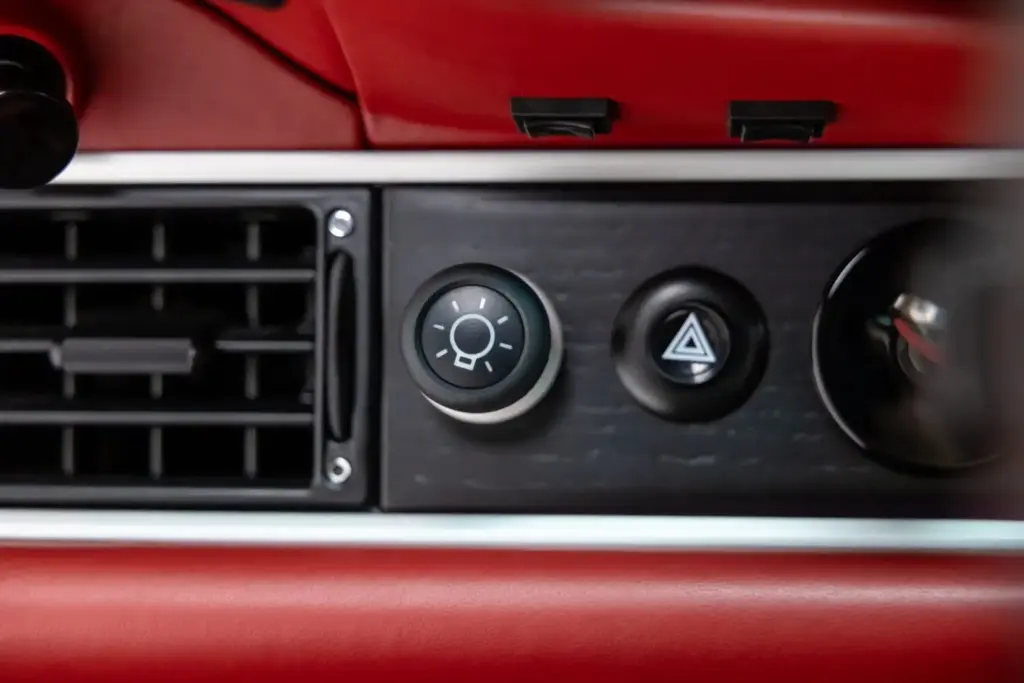 porsche 911 turbo 964 singer classic turbo restomod subasta venta precio 81 Motor16