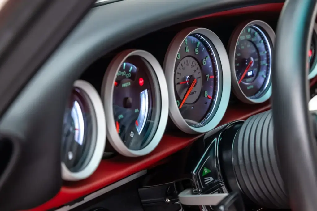 porsche 911 turbo 964 singer classic turbo restomod subasta venta precio 97 Motor16