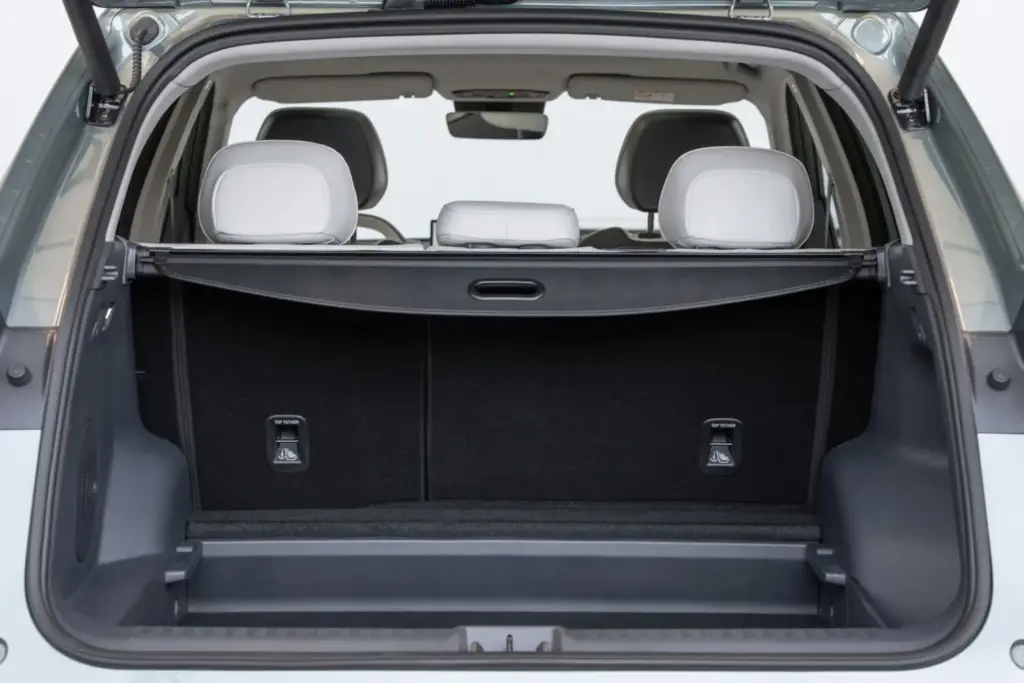 prueba Geely E5 interior 10 Motor16