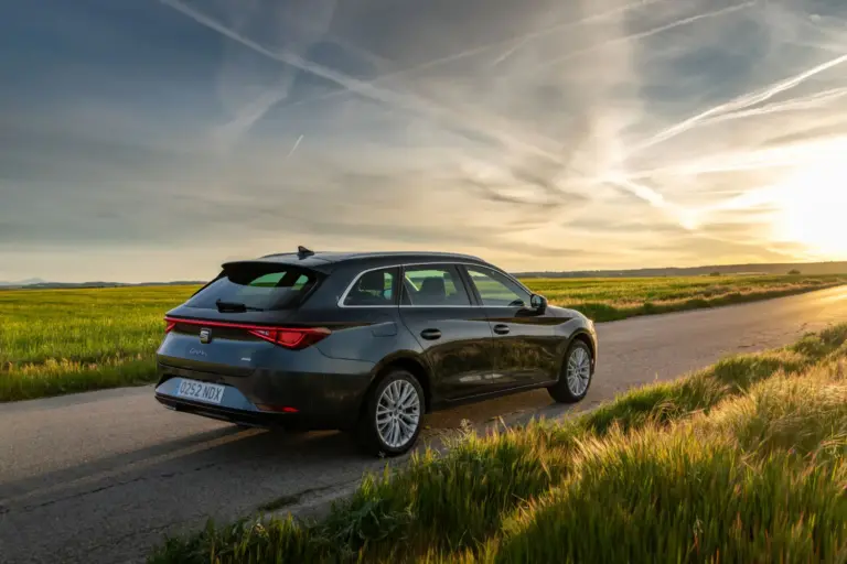 Seat León Sportstourer e-HYBRID Style XL: Damas y caballeros, no enciendan sus motores