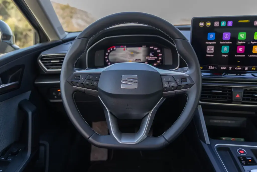 Seat León Sportstourer e-HYBRID Style XL: Damas y caballeros, no enciendan sus motores 25 Motor16 prueba Seat Leon Sportstourer e HYBRID Style XL 35 Motor16