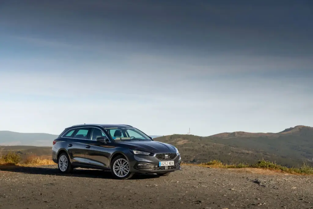 Seat León Sportstourer e-HYBRID Style XL: Damas y caballeros, no enciendan sus motores 1 Motor16 prueba Seat Leon Sportstourer e HYBRID Style XL 38 Motor16
