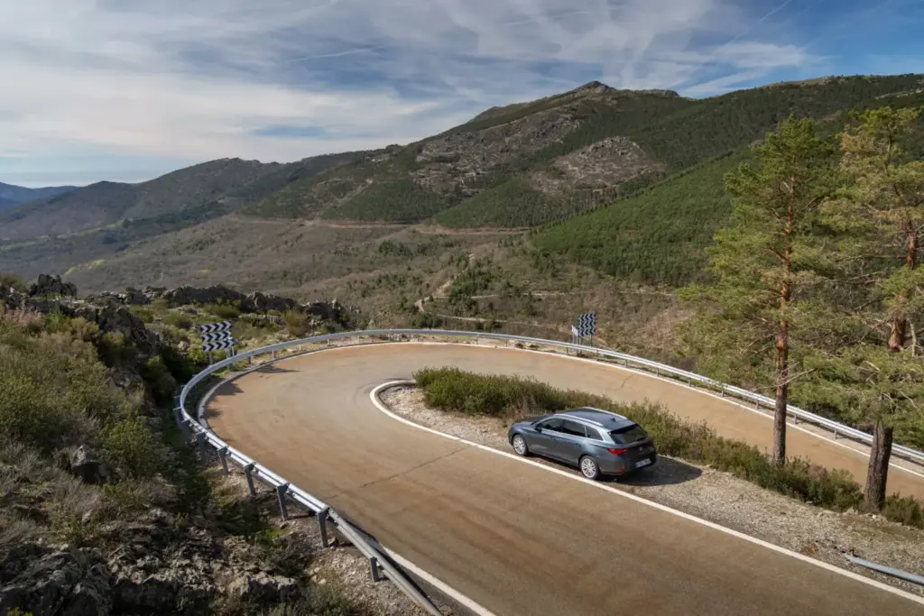Seat León Sportstourer e-HYBRID Style XL: Damas y caballeros, no enciendan sus motores 11 Motor16 prueba Seat Leon Sportstourer e HYBRID Style XL 8 Motor16