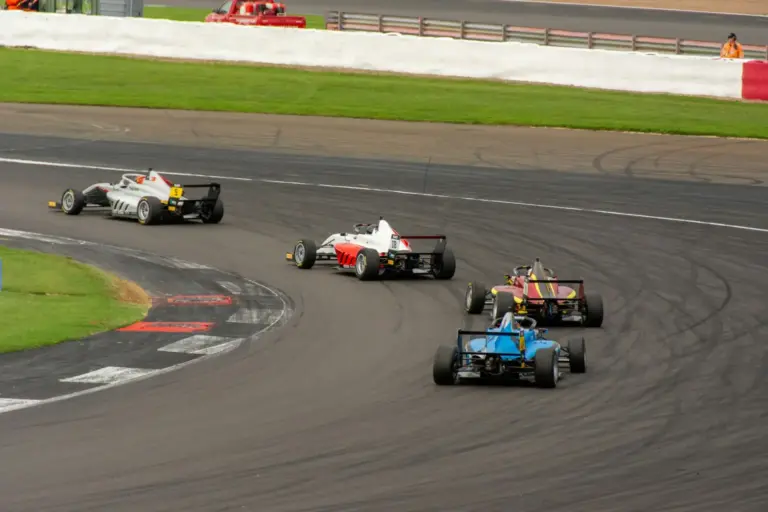 La FIA reescribe el reglamento F1 2026 y aprieta a los equipos