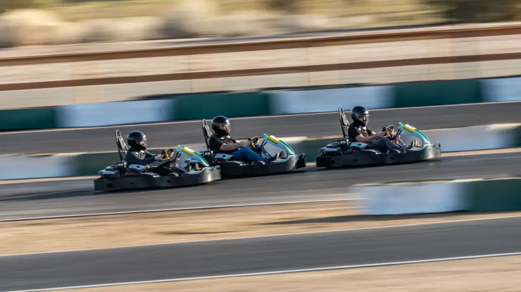 Singer inaugura el Singer Drivers Club en el legendario circuito de Willow Springs