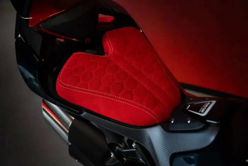ABT se cansa de preparar Audi, Cupra, Lamborghini o Seat y se pasa a las dos ruedas 14 Motor16 2026 ABT MV Agusta Brutale 1000 11 Motor16