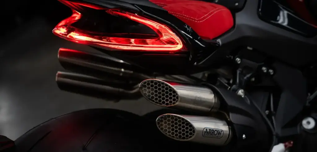 ABT se cansa de preparar Audi, Cupra, Lamborghini o Seat y se pasa a las dos ruedas 16 Motor16 2026 ABT MV Agusta Brutale 1000 13 Motor16