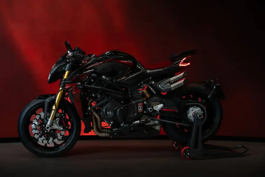 ABT se cansa de preparar Audi, Cupra, Lamborghini o Seat y se pasa a las dos ruedas 5 Motor16 2026 ABT MV Agusta Brutale 1000 7 Motor16