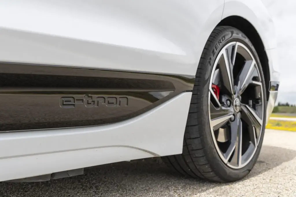 2026 Audi A6 Avant e tron performance prueba 24 Motor16