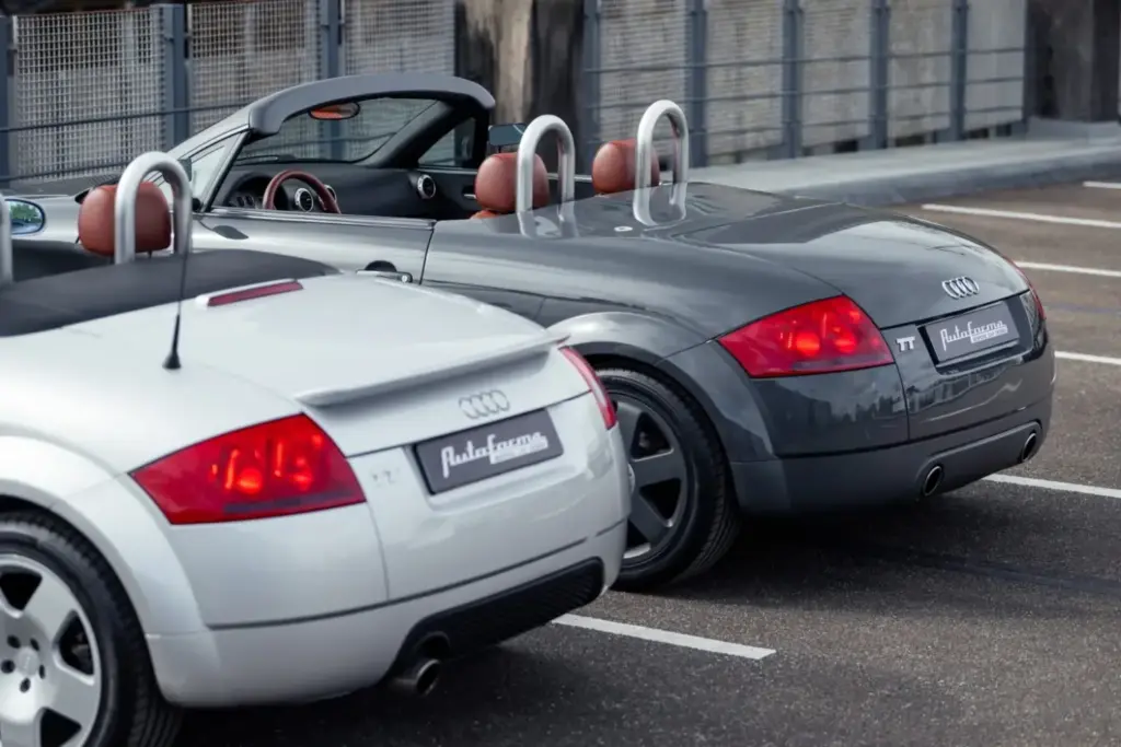 Autoforma segna l'Audi TT con cui è stata forgiata la leggenda Roadster di questa vettura sportiva 19 Motor16 2026 Audi TT Roadster Autoforma 14 Motore16