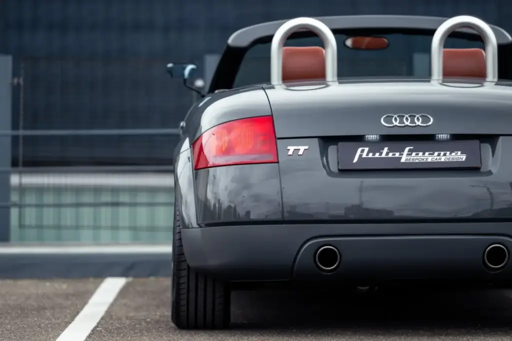 Autoforma segna l'Audi TT con cui è stata forgiata la leggenda Roadster di questa vettura sportiva 22 Motor16 2026 Audi TT Roadster Autoforma 17 Motore16