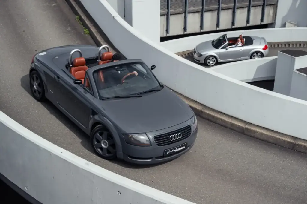 Autoforma segna l'Audi TT con cui è stata forgiata la leggenda Roadster di questa vettura sportiva 12 Motor16 2026 Audi TT Roadster Autoforma 7 Motore16