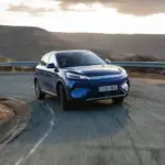 BYD lidera las matriculaciones de enchufables en España con récord de 4.518 unidades y tres modelos en el top 10
