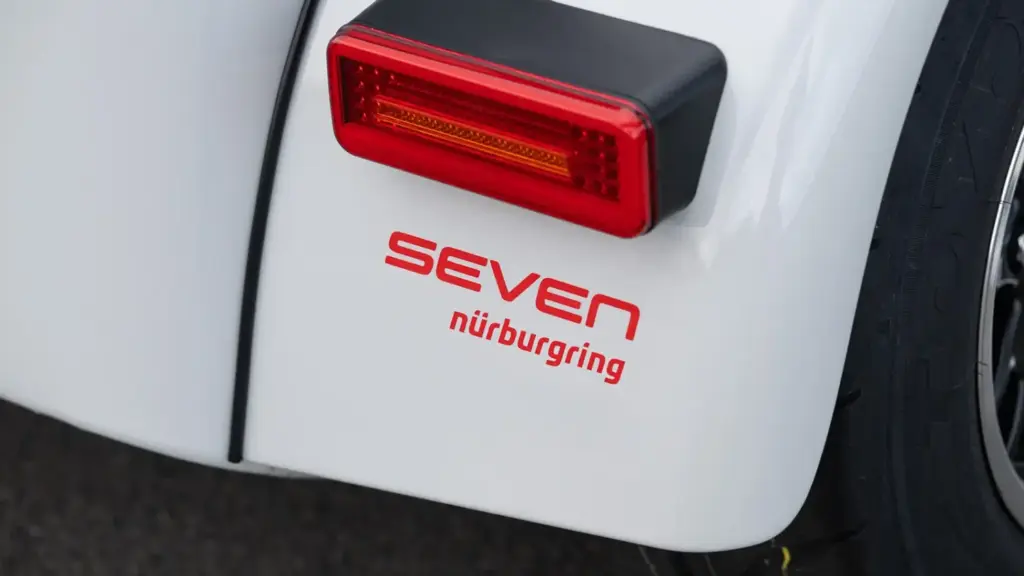 El Caterham Seven se rinde a los encantos del 'Infierno Verde' de Nürburgring 8 Motor16 2026 Caterham Seven Nurburgring Edition 2 Motor16