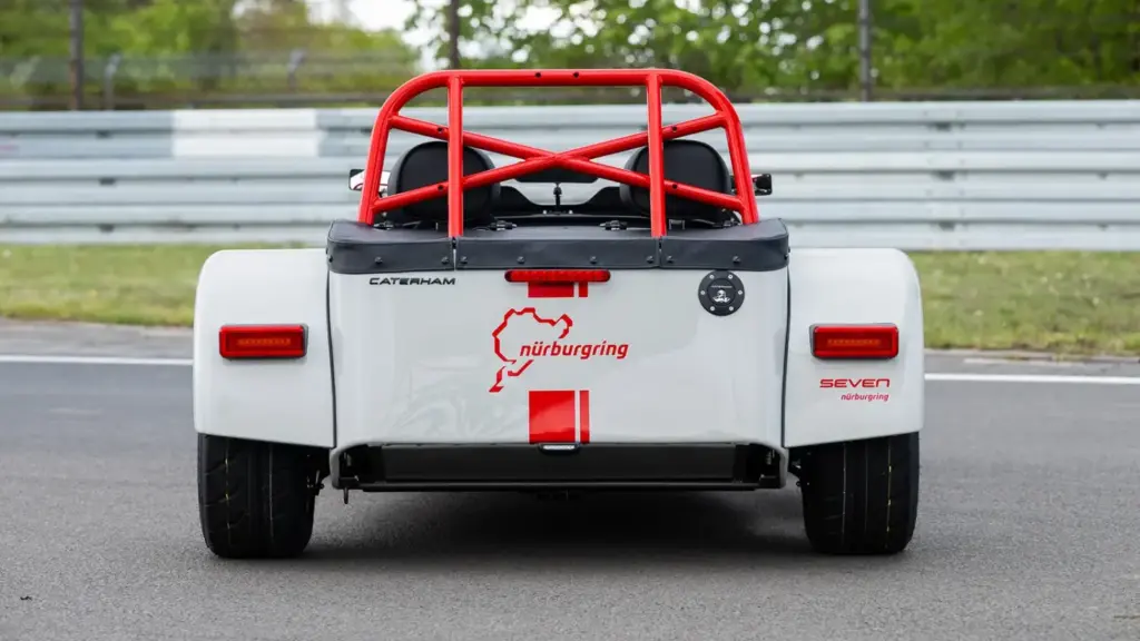 El Caterham Seven se rinde a los encantos del 'Infierno Verde' de Nürburgring 6 Motor16 2026 Caterham Seven Nurburgring Edition 4 Motor16