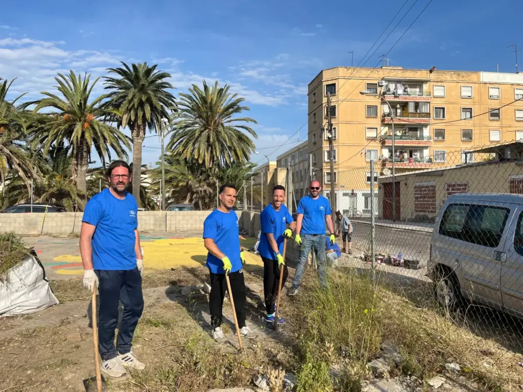 Semana de acción social de Ford España: bicis adaptadas, kits para niños hospitalizados y una ola de solidaridad en Madrid y Valencia 10 Motor16 2026 FORD SEMANA DEL VOLUNTARIADO10 Motor16