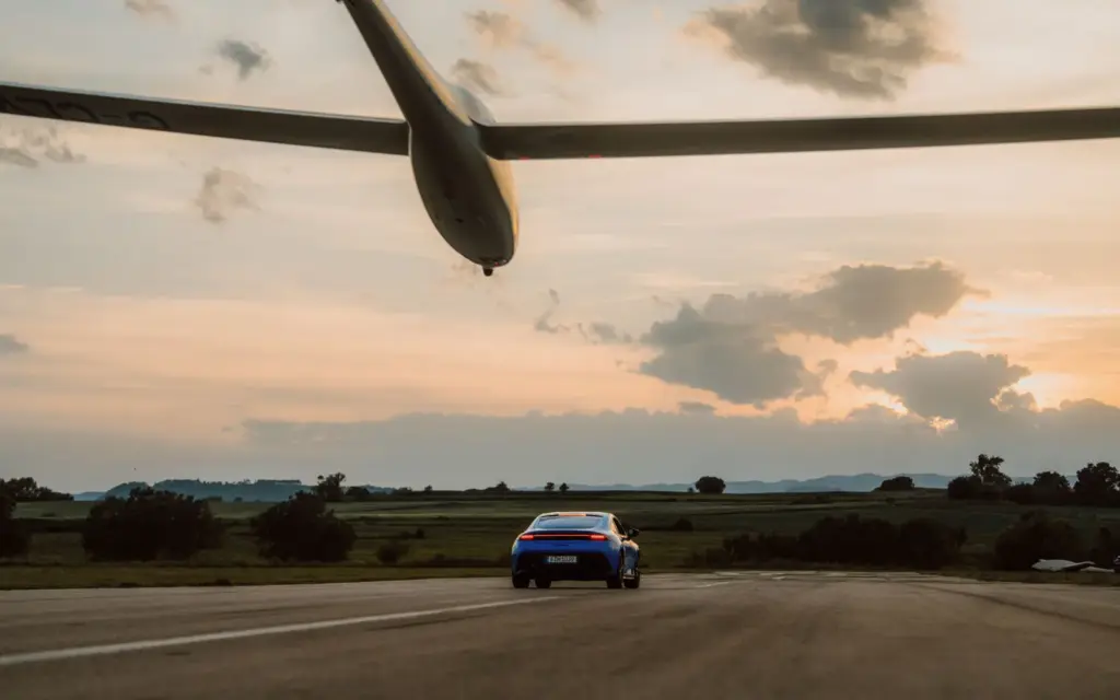 Honda convierte su nuevo Prelude e:HEV en una lanzadera de aviones en toda regla 7 Motor16 2026 Honda Prelude planeador 7 Motor16