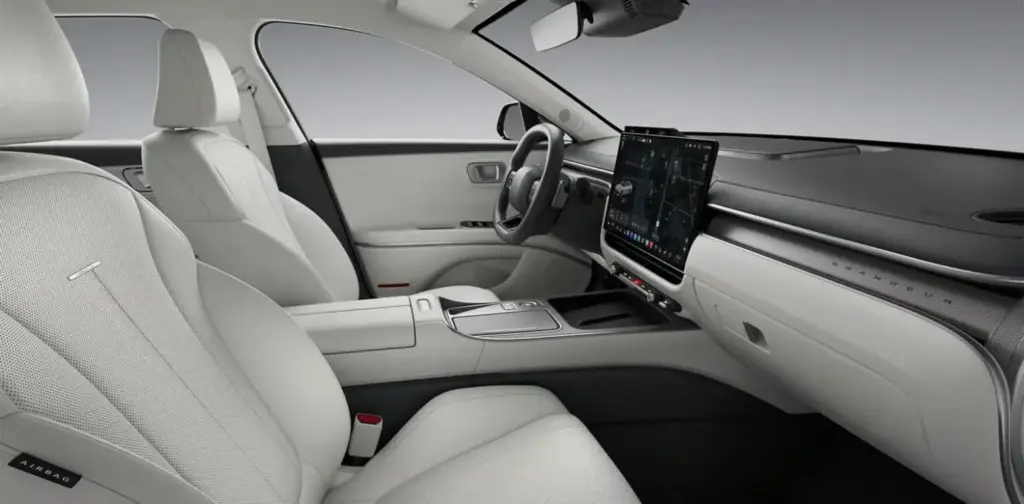 Hyundai solo podía celebrar los 40 años del Grandeur de la mejor manera posible 31 Motor16 2026 Hyundai Grandeur Corea 27 Motor16