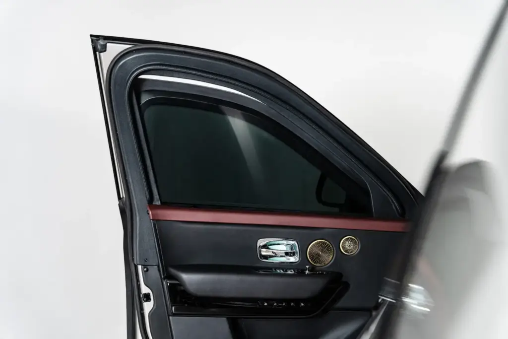 Rolls-Royce Cullinan Series II: El SUV acorazado más lujoso del mundo 31 Motor16 2026 Inkas Rolls Royce Cullinan Blindado 21 Motor16