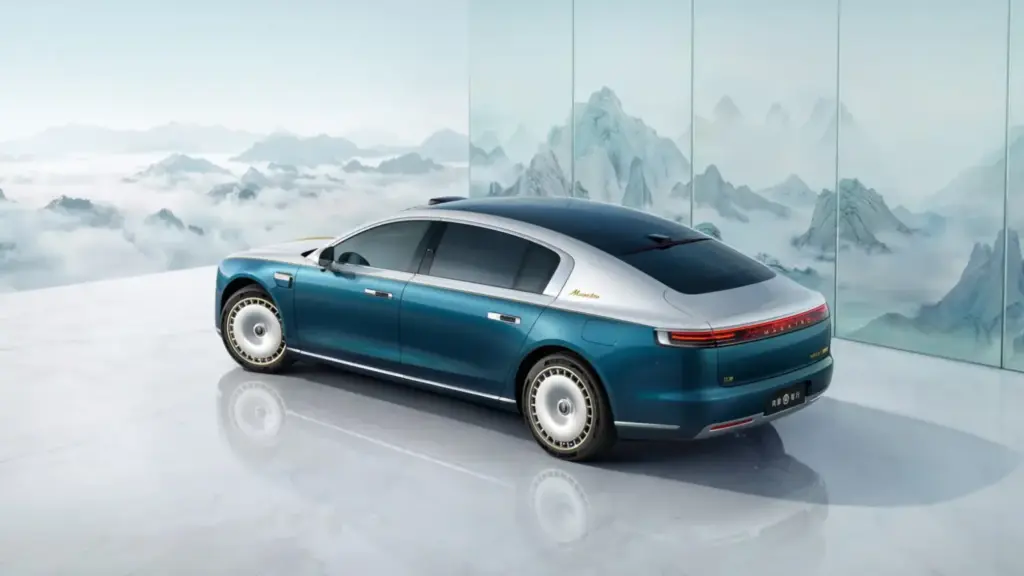 Maextro S800: La berlina de ultralujo que arrasa en China a BMW y Mercedes estrena versión con oro 3 Motor16 2026 Maextro S800 Grand Design. Imagen trasera.