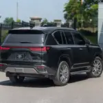 Un Lexus LX ‘del montón’ parece. Un auténtico búnker con ruedas, es