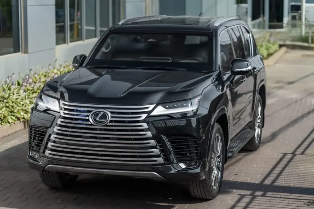 Un Lexus LX 'del montón' parece. Un auténtico búnker con ruedas, es 6 Motor16 2026 Miami Armored Lexus LX 700h 6 Motor16