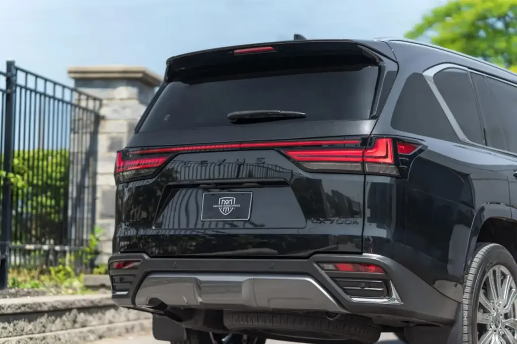 Un Lexus LX 'del montón' parece. Un auténtico búnker con ruedas, es 10 Motor16 2026 Miami Armored Lexus LX 700h 9 Motor16