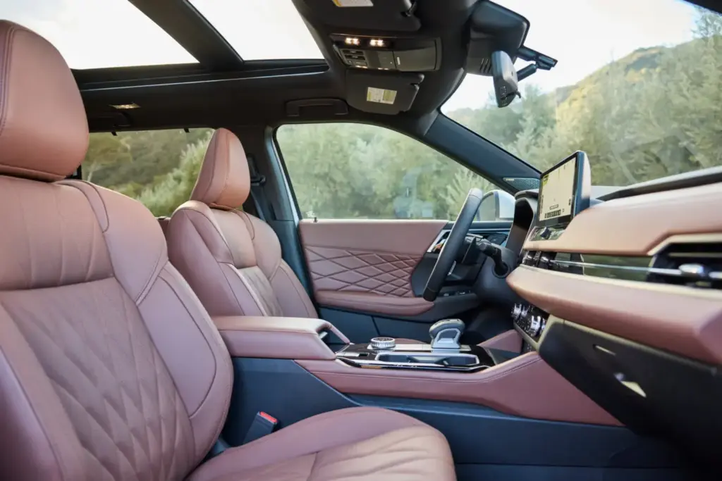 2026 Mitsubishi Outlander Hybrid. Imagen interior.