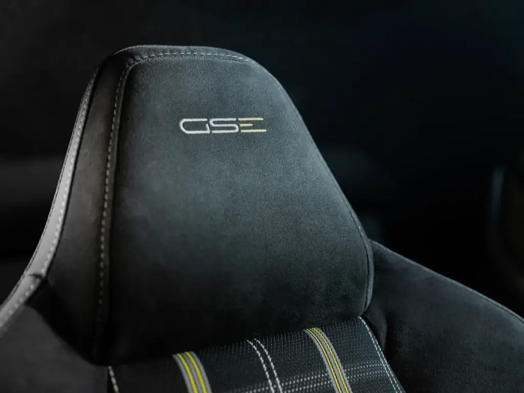 2026 Opel Corsa GSE 10 Motor16